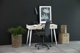 Psací stůl Nipona se šuplíky, bílý a dub sonoma, interiér