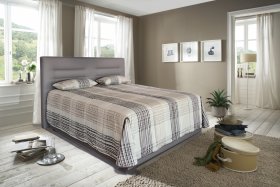 Dvoulůžko Real v rozměru 180x200 cm, v potahu Loft Coffee