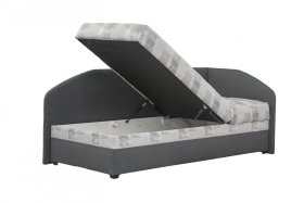 Válenda Turi v rozměru 90x200 cm, v potahu Milano 9000 a Kirsten 8057-2, ukázka úložného prostoru, pravý roh