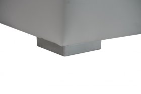 Dvoulůžko Zina v rozměru 180x200 cm, v potahu Loft 1 a Gusto 72, detail nožičky 