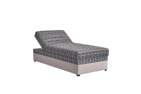 Válenda Evelína v rozměru 90x200 cm, v potahu Malmö New 8 a Knitter 305, ukázka polohování hlavy 