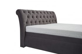 Dvoulůžko Debbie v rozměru 180x200 cm, v potahu Riviera 95, detail čela 