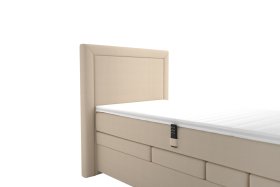 Boxspring Margo v rozměru 90x200 cm, v potahu Enjoy 2 Camel, detail čela