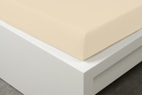 DeLuxe prostěradlo, vaniková barva, detail natažení na matraci