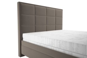 Dvoulůžko Sabrina v rozměru 180x200 cm, v potahu Tiffany 29 Taupe, detail čela