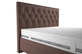 Dvoulůžko Kerstin v rozměru 180x200 cm, v potahu Riviera 26, detail čela