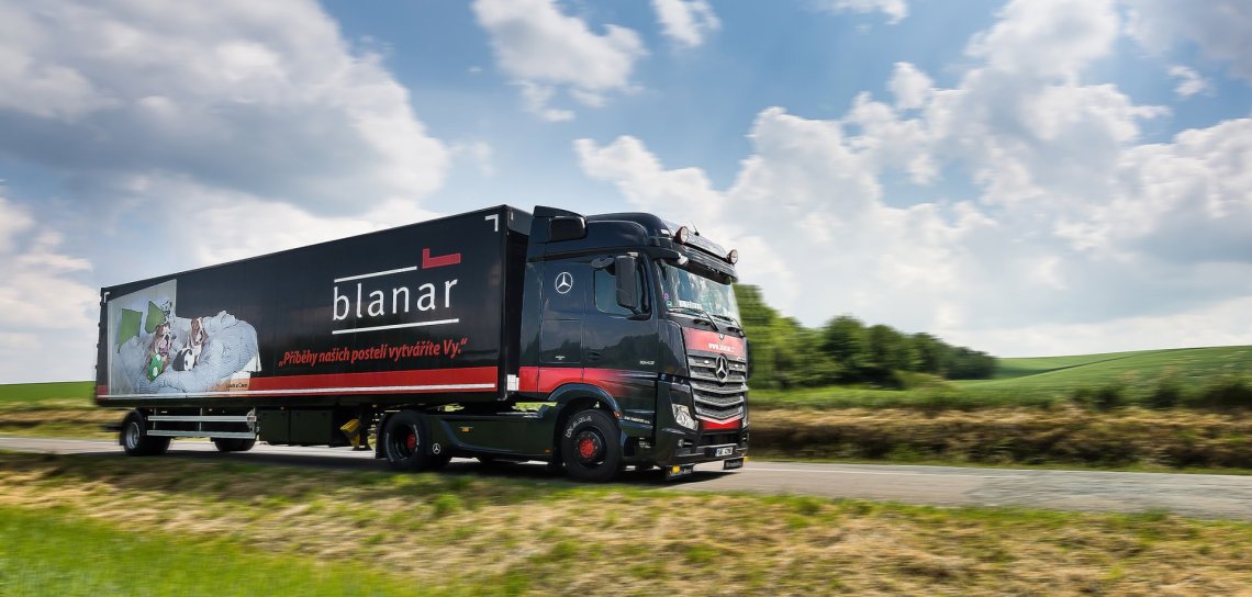 Kamion BLANÁŘ NÁBYTEK